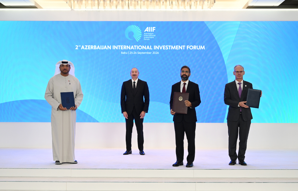 II Azərbaycan Beynəlxalq İnvestisiya Forumunda imzalanmış sənədlər mübadilə edilib - YENİLƏNİB