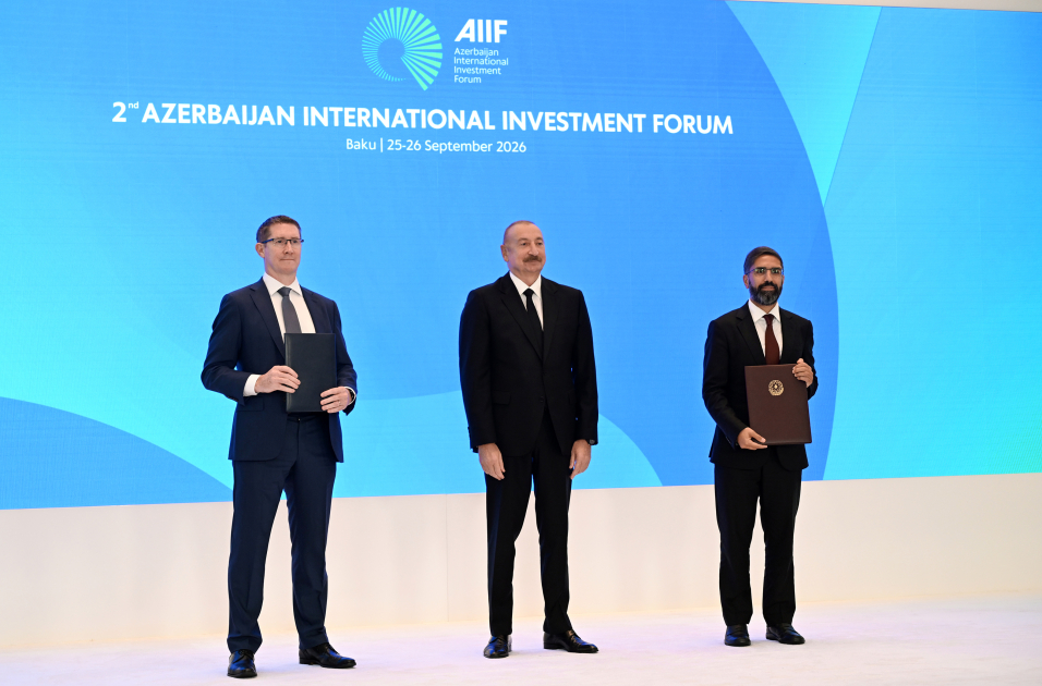 II Azərbaycan Beynəlxalq İnvestisiya Forumunda imzalanmış sənədlər mübadilə edilib - YENİLƏNİB