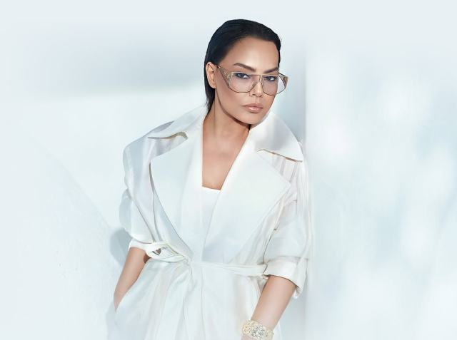 Ebru Gündeşin son halı gündəm oldu - FOTO