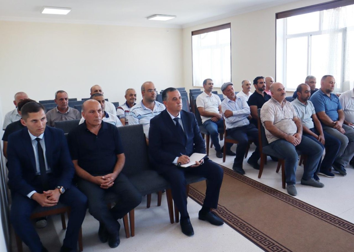 “Azərişıq” ASC-nin nümayəndələri Culfada görüş keçirdi - Fotolar