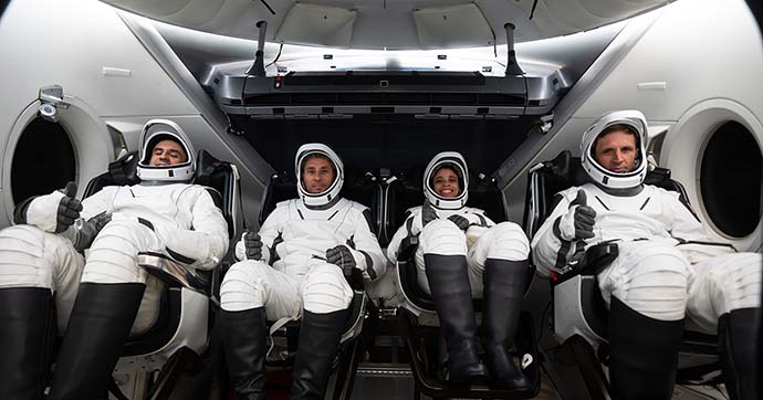 NASA "Crew-13"ü buraxılışa hazırlayır