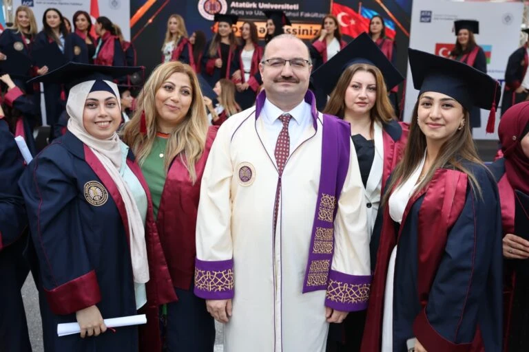 Atatürk Universiteti Bakıda məzun sevinci yaşadı - FOTOLAR