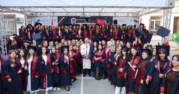 Atatürk Universiteti Bakıda məzun sevinci yaşadı - FOTOLAR