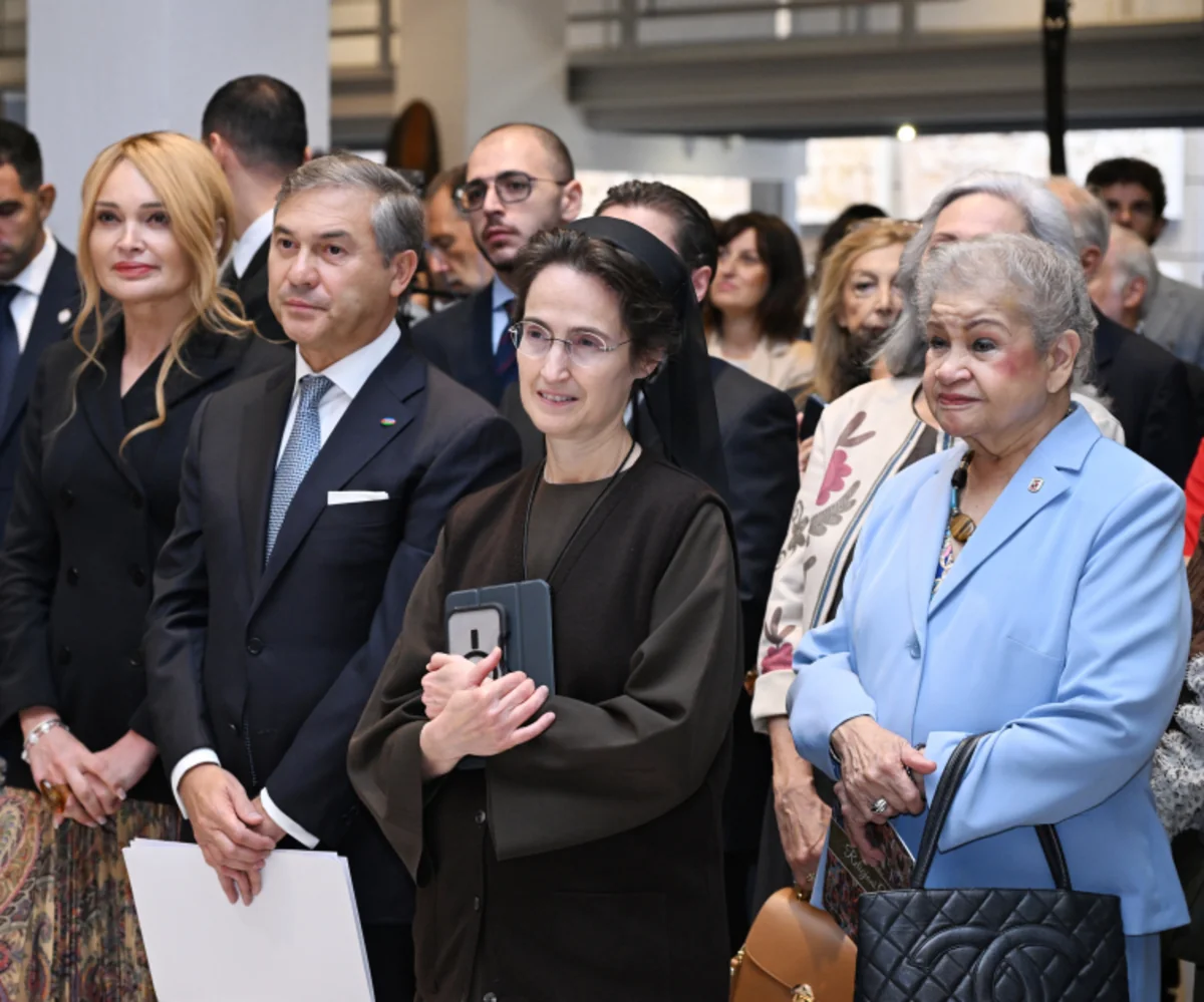 Leyla Əliyeva sərgi açılışında - FOTOLAR