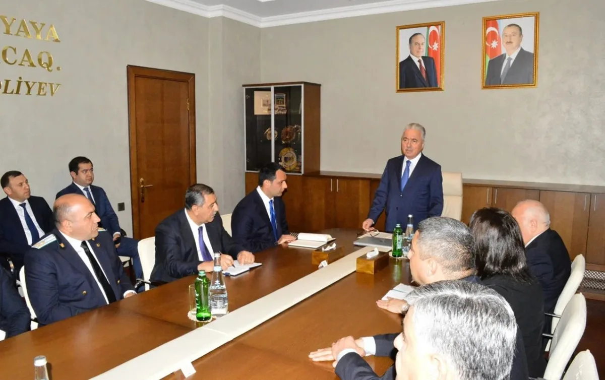 Yeni başçı kollektivə təqdim olundu