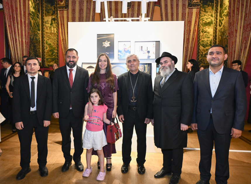 Leyla Əliyeva "Harmoniya" sənədli filminin təqdimatında - FOTO