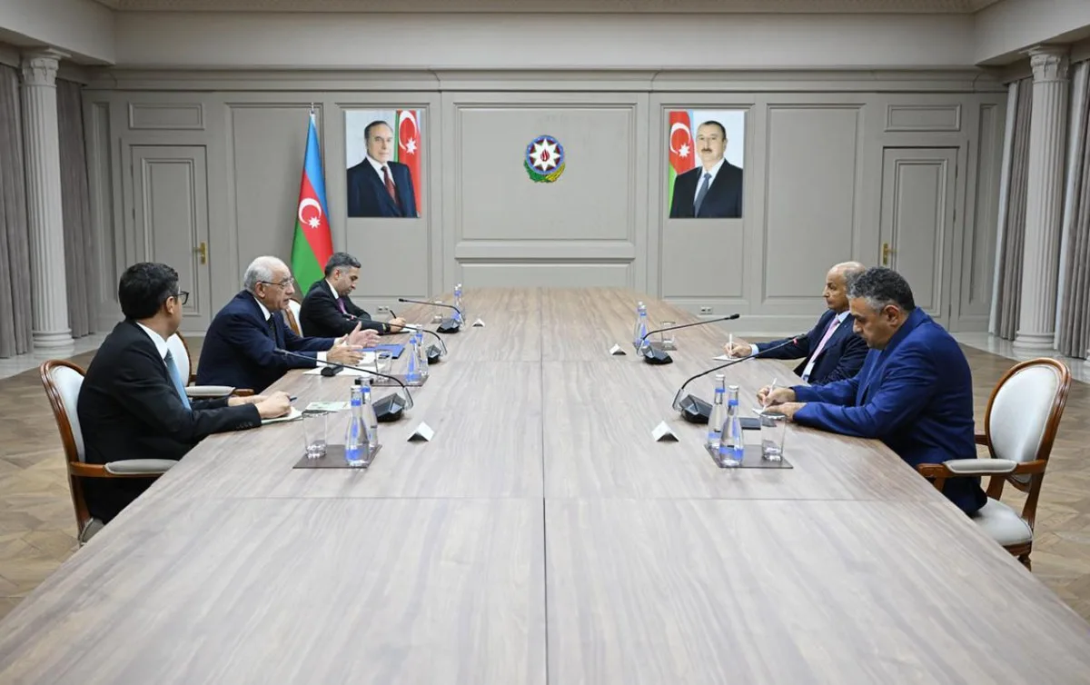 Əli Əsədov Beynəlxalq Üzgüçülük Federasiyasının prezidenti ilə görüşdü