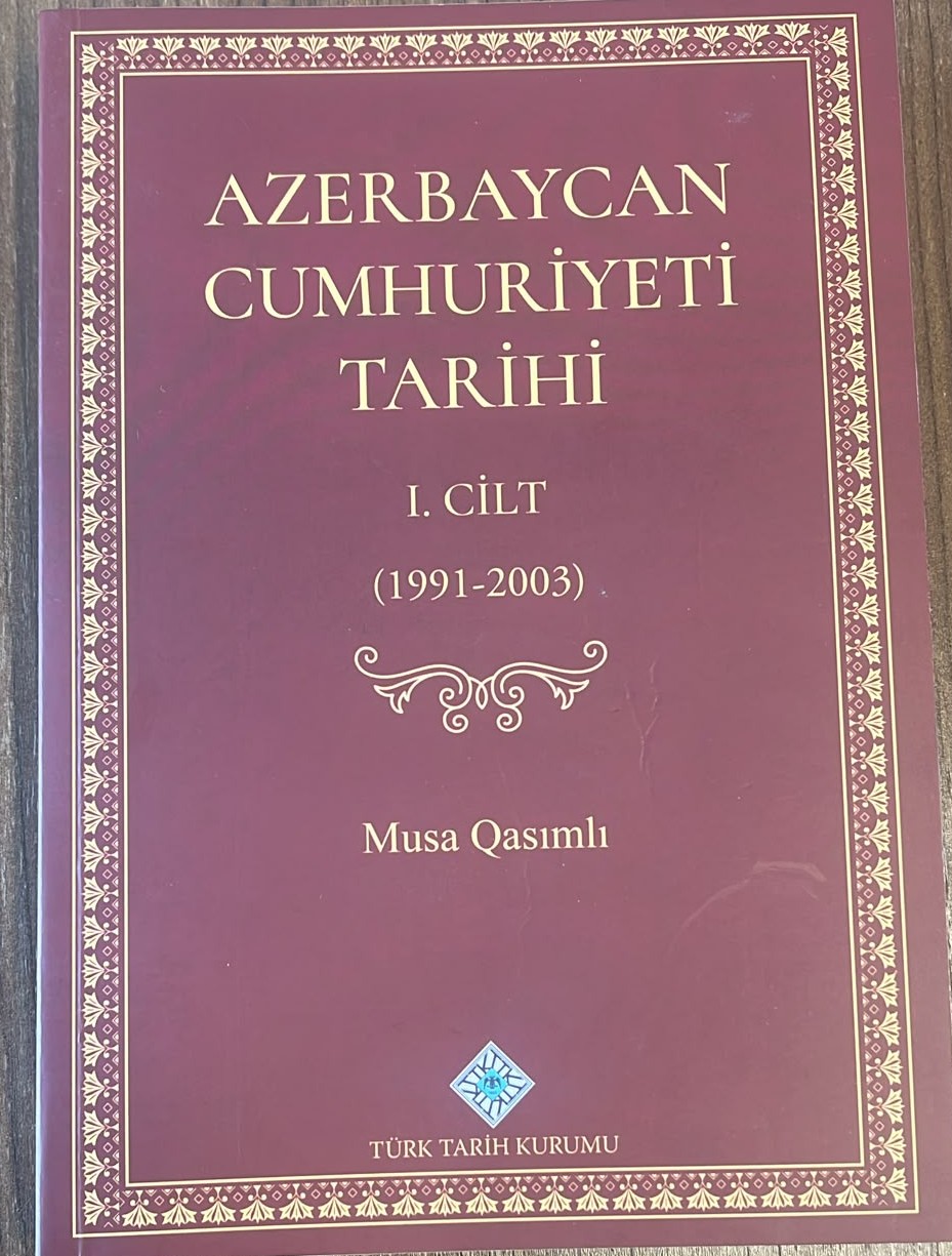 Musa Qasımlının yeni kitabı çap olunub