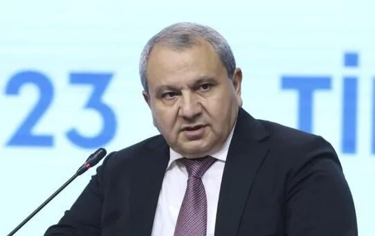 Elçin Babayev: Gələcəyin mərkəzində insan dayanır