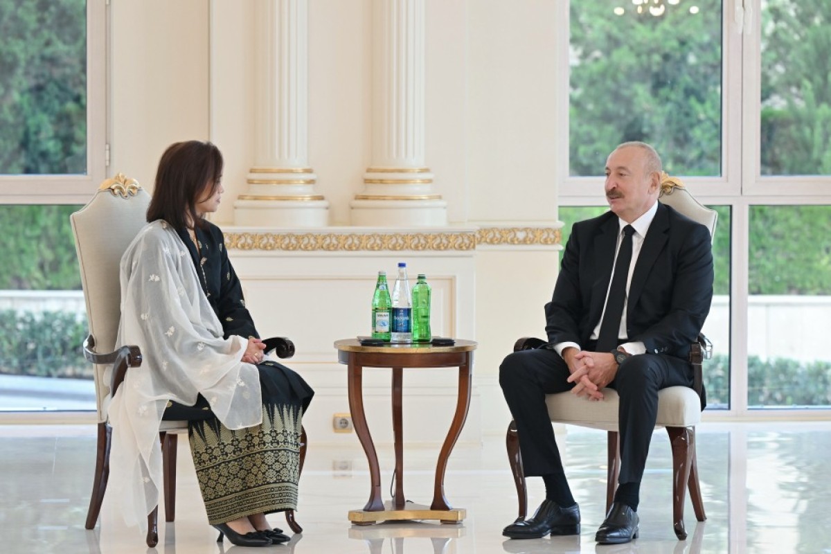 İlham Əliyev daha bir səfiri qəbul etdi