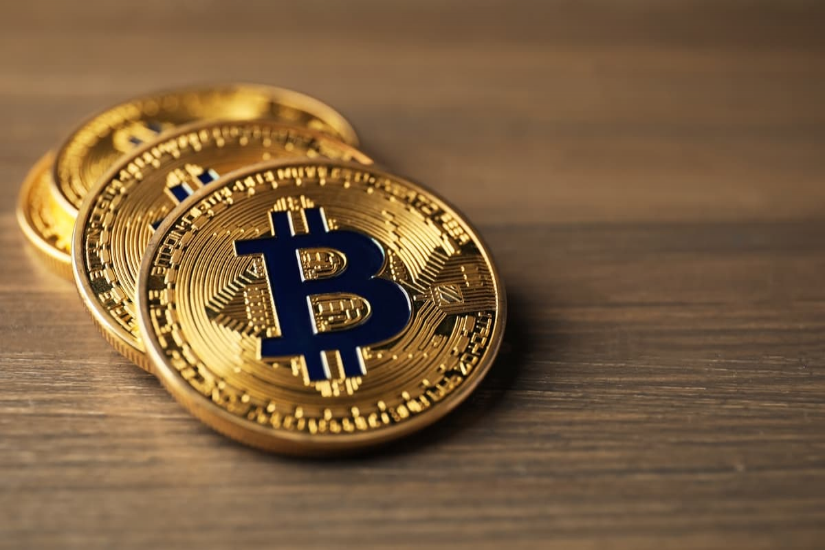 “Bitcoin” uculaşdı