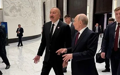 Türkmənistanda İlham Əliyevlə Putin ayaqüstü söhbət ediblər