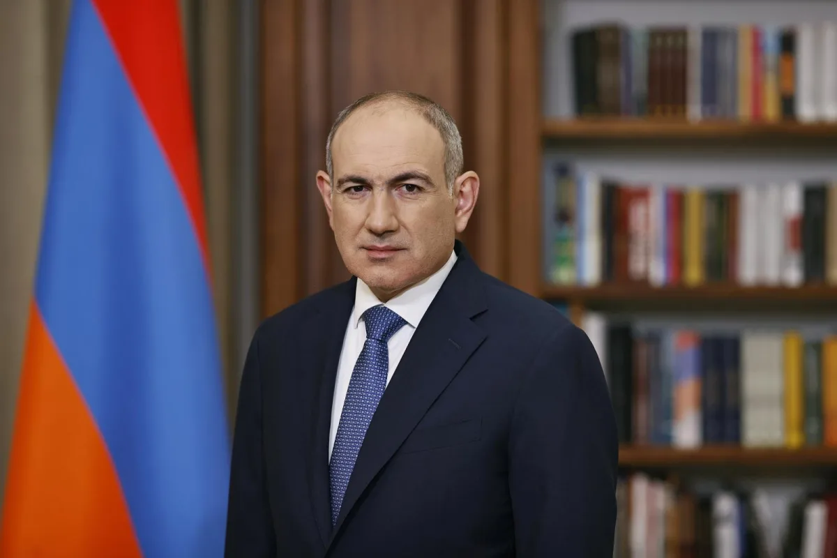 Paşinyan Türkmənistana gedib