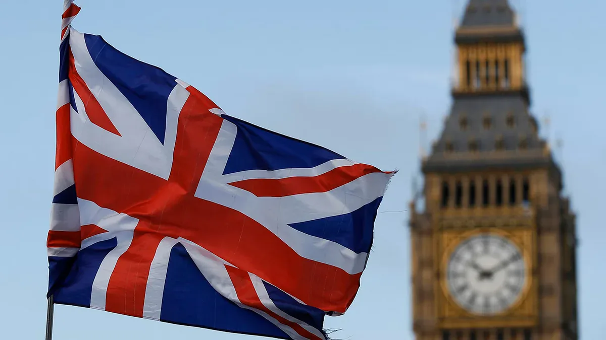 Böyük Britaniya 20 diplomatını İsraildən geri çağıracaq