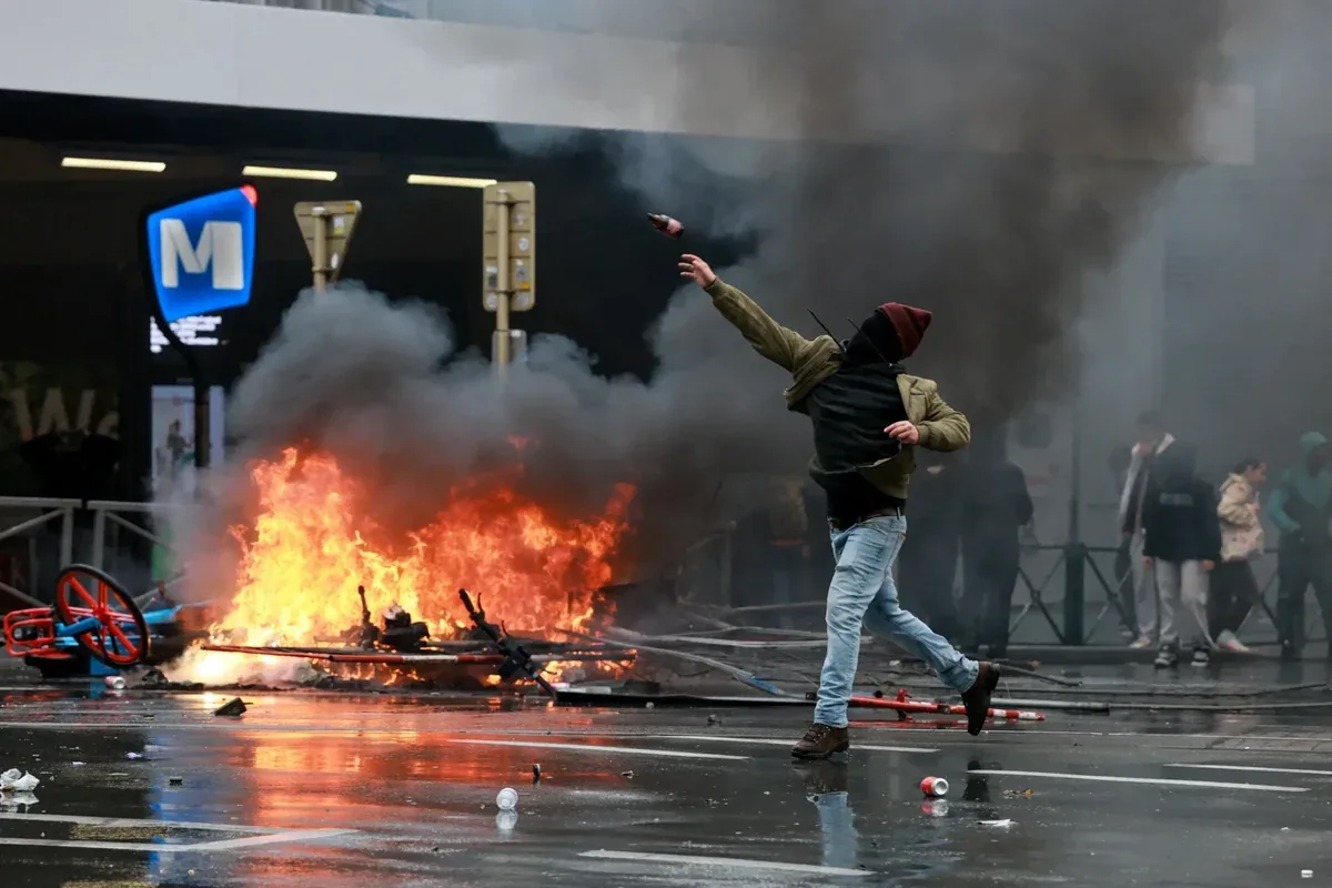 Brüsseldə 21 etirazçı həbs edilib