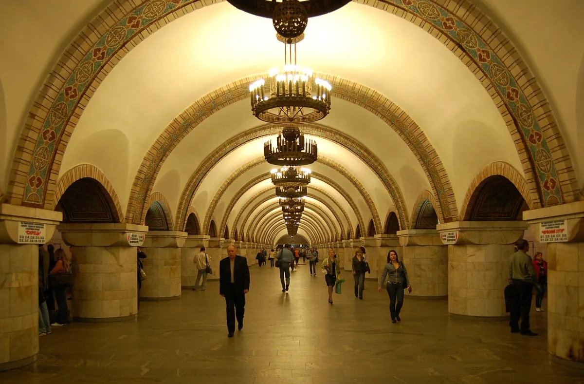 Kiyev metrosunun fəaliyyəti dayandırılıb