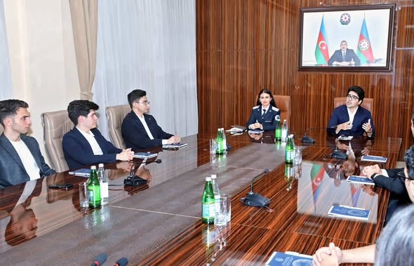 Hüquq təhsilindən real təcrübəyə: “Meet the Law” layihəsinə start verildi