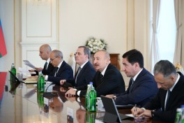 Prezident İlham Əliyevin Kambocanın Baş naziri ilə geniş tərkibdə görüşü olub - YENİLƏNİB