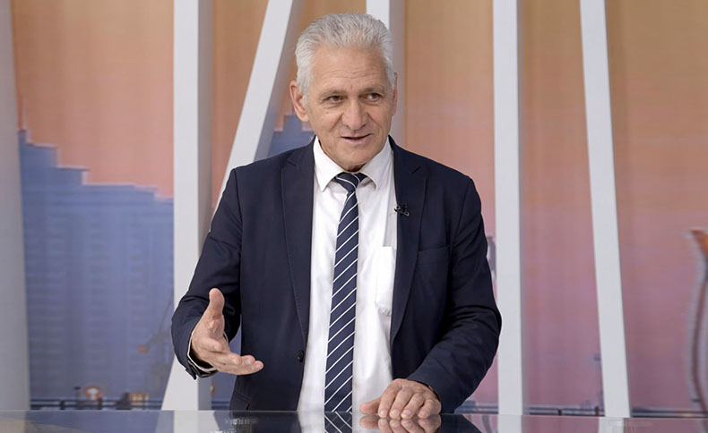“Məktəbli formalarında milli ornamentlərimizdən istifadə olunmalıdır” - Ağaverdi Xəlil