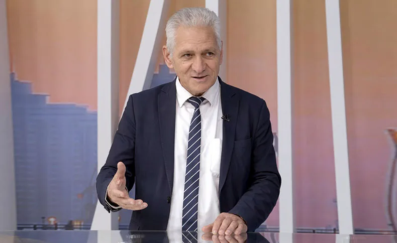 “Məktəbli formalarında milli ornamentlərimizdən istifadə olunmalıdır” - Ağaverdi Xəlil
