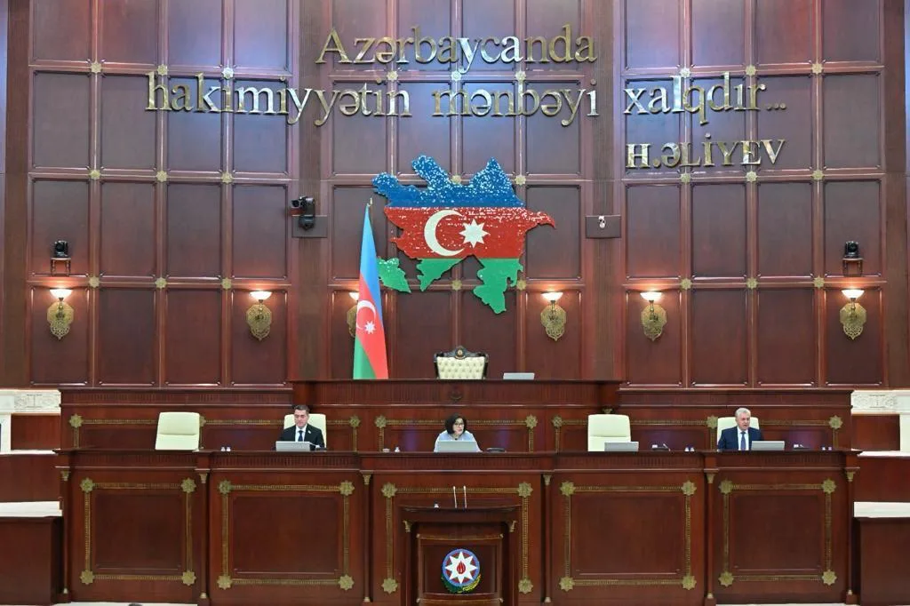 Bir sıra qanunlardan “xüsusi” sözü çıxarılır