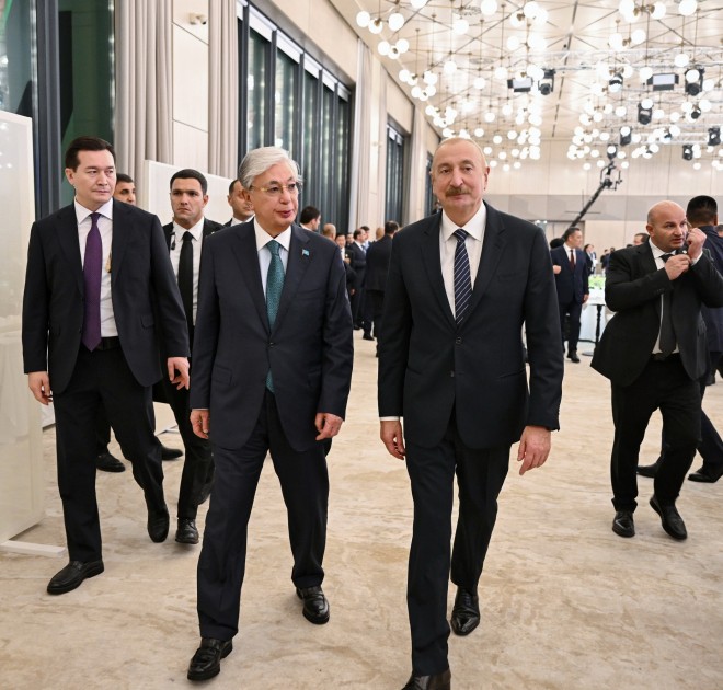 Prezident ailəsi ilə Bakıda mühüm şam yeməyində - FOTOLAR