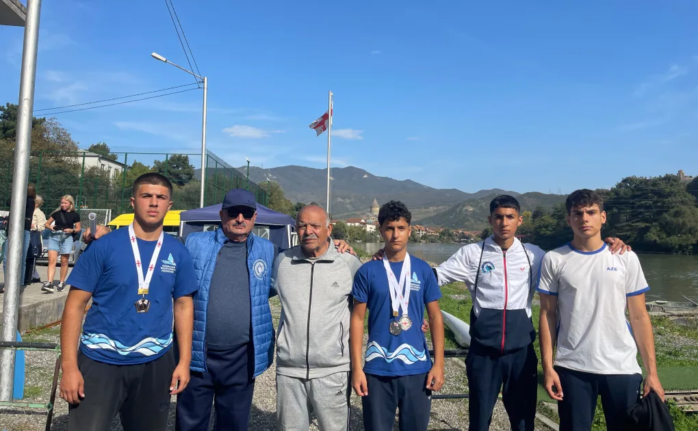 Azərbaycan avarçəkənləri beynəlxalq yarışda 4 medal qazanıblar