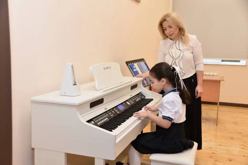 İncəsənət Gimnaziyasının binası əsaslı təmirdən sonra istifadəyə verilib