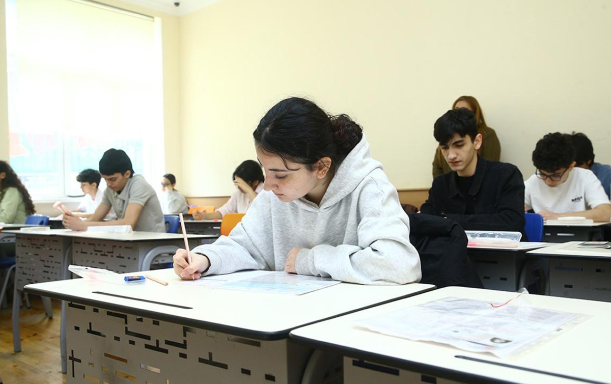 İstanbulda yağışa görə imtahanlar dayandırıldı