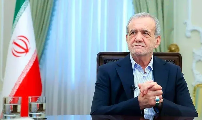 Pezeşkian İrəvandadır