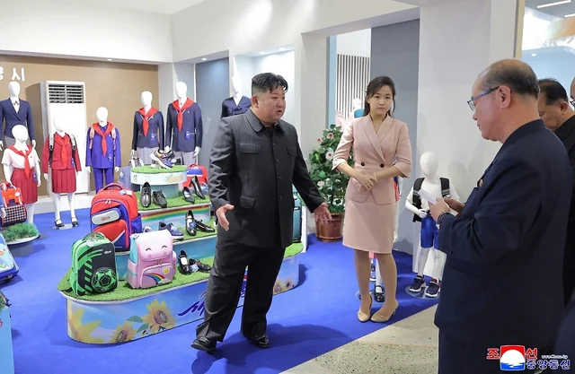 Öldüyü deyilən Kim Çen Inın görüntüləri yayıldı - Foto