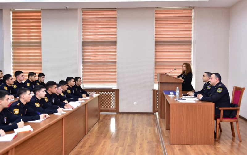 Polis Akademiyasında ixtisaslaşmış mütəxəssislərin iştirakı ilə dərslər keçirilir - FOTOLAR