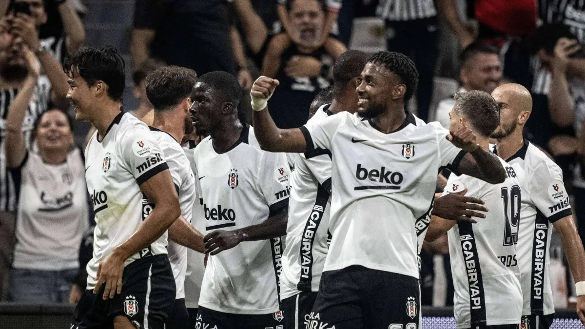 "Beşiktaş" İngiltərə, "Yuventus" Fransa klubu ilə...