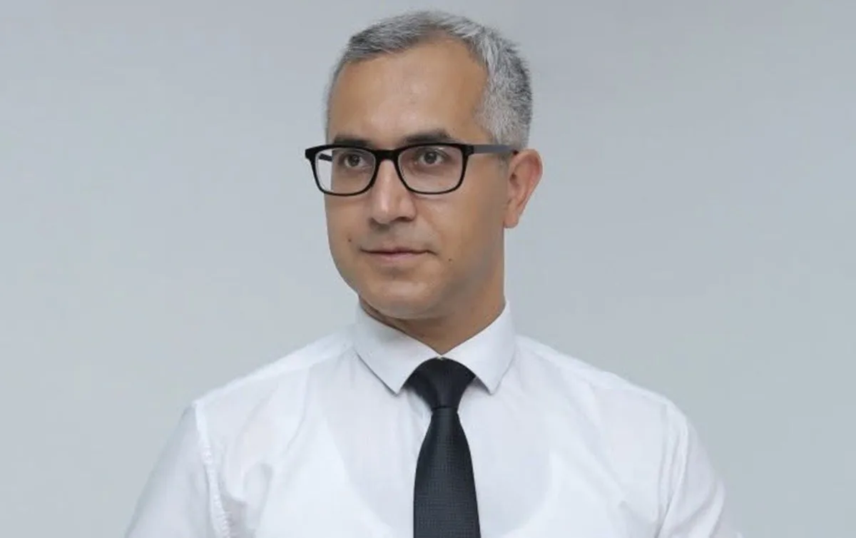 Məhkəmə Kamran Əsədov və Gündüz Abbasova xəbərdarlıq edib