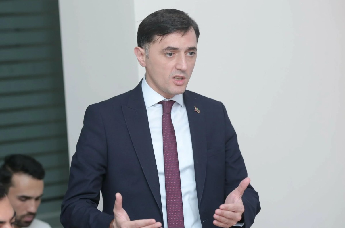 “Münasibətlərə xələl gətirəcək bəyanatlardan çəkinməliyik” – Tural Abbaslı