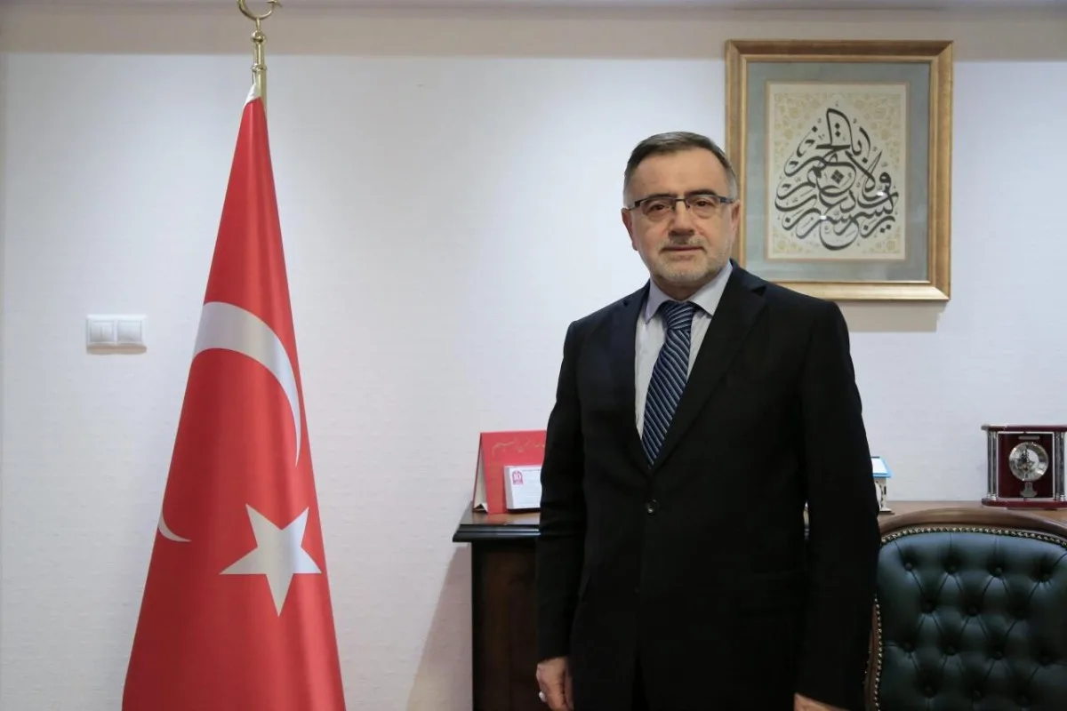 Türkiyə Dəyanət Vəqfinin rəhbərliyi işdən çıxarıldı