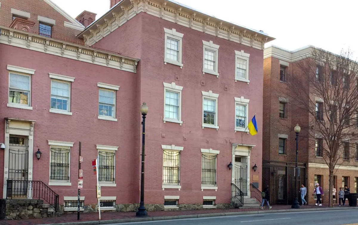ABŞ-da Ukrayna səfirliyinin ətrafında şübhəli əşya - Yollar bağlandı