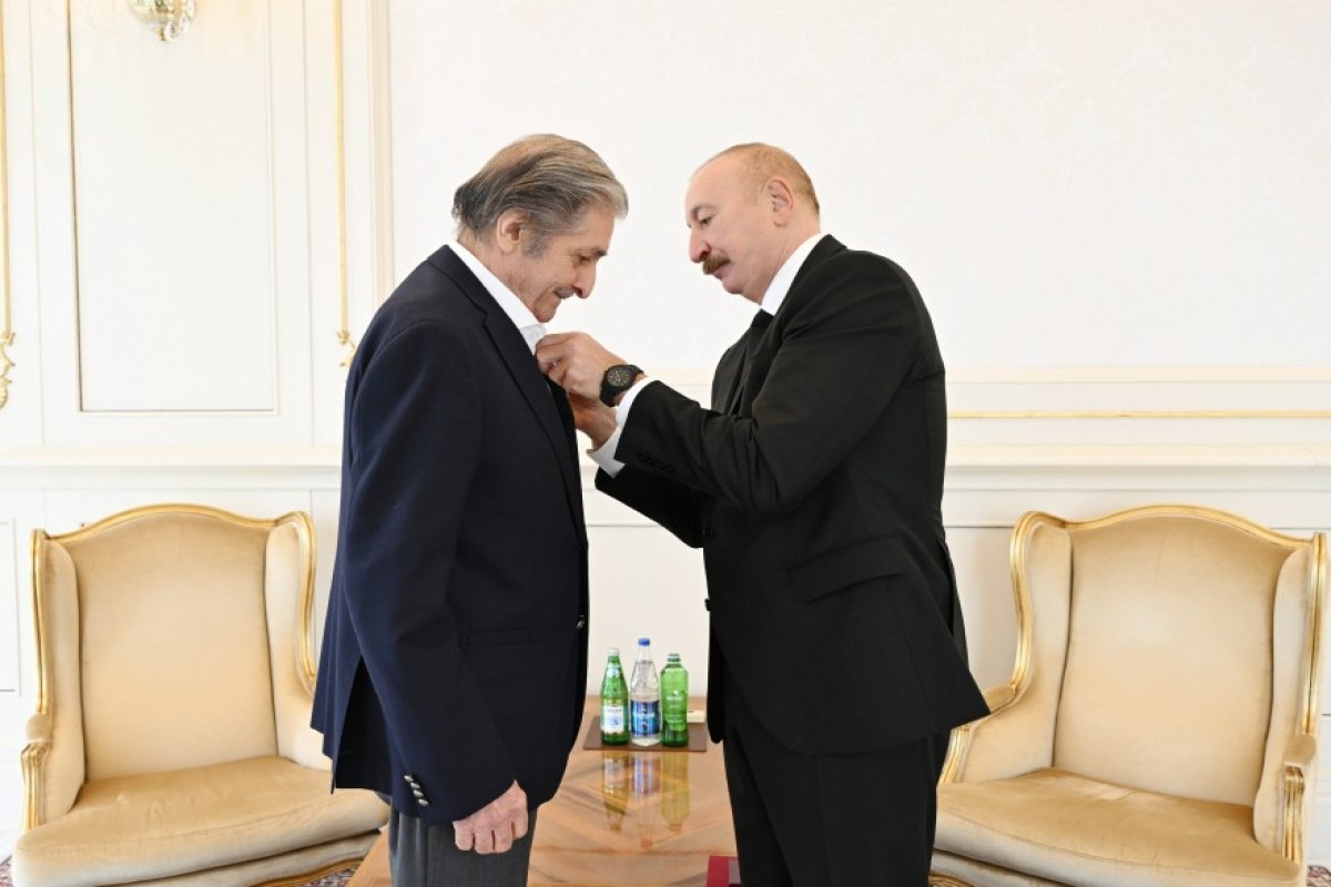 Fərhad Xəlilov: "İstiqlal" ordeninin şəklini hazırlayanda heç fikirləşməzdim ki, bunu alacam