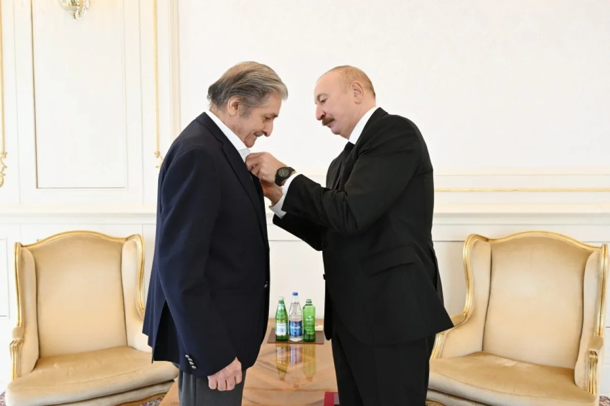 Fərhad Xəlilov: "İstiqlal" ordeninin şəklini hazırlayanda heç fikirləşməzdim ki, bunu alacam