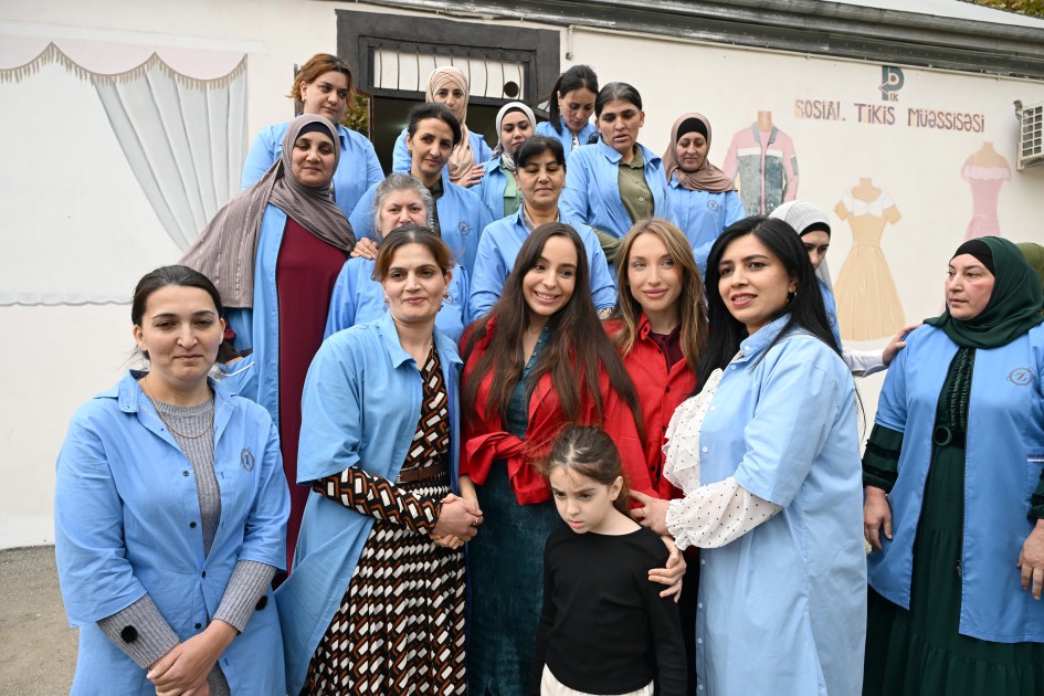 Leyla Əliyeva sosial tikiş müəssisəsində - FOTOLAR