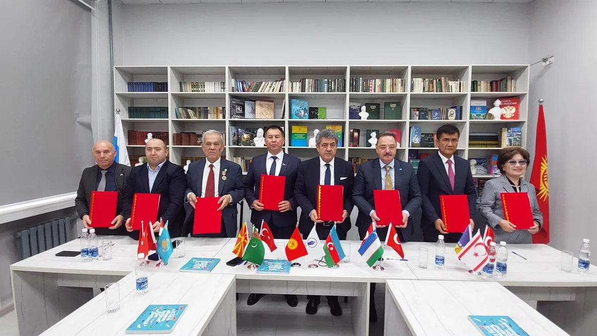 Aqil Ələsgər Qırğızıstan Jurnalistlər Birliyinin fəxri üzvü seçilib