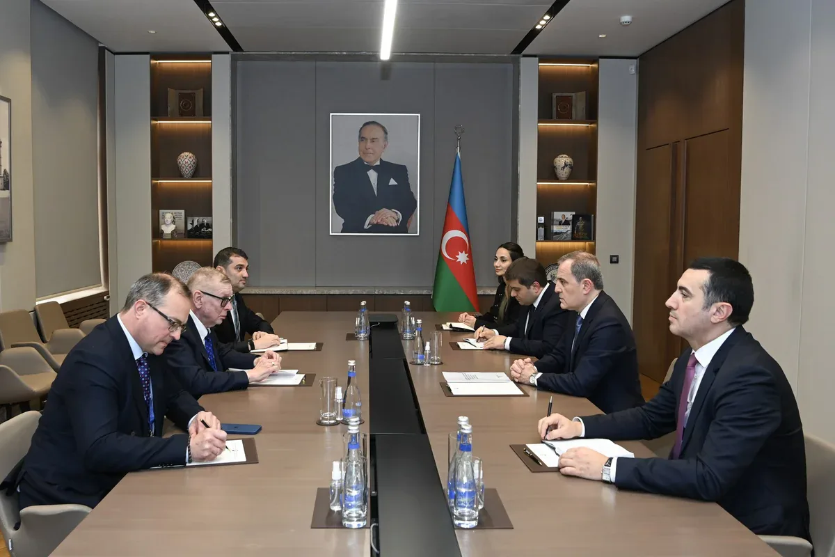 Ceyhun Bayramov Aleksandr Zuyev ilə görüşüb
