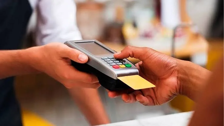 Bankomat və POS-terminalların sayı azalıb