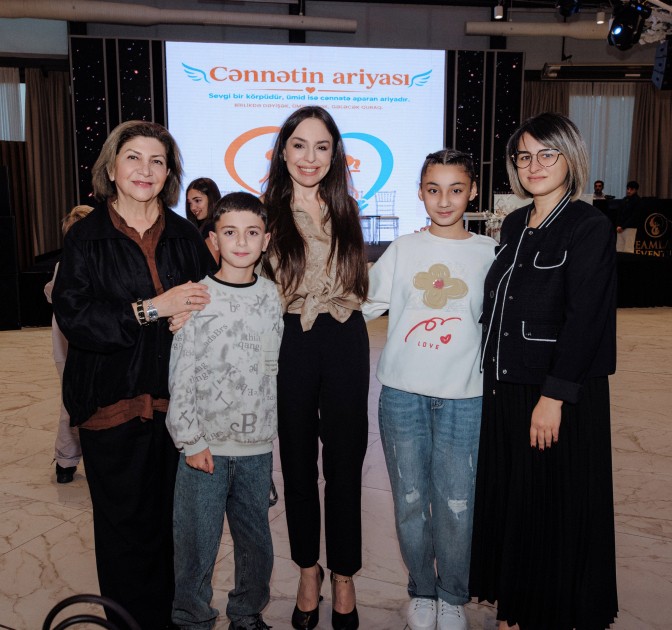 Leyla və Arzu Əliyevalar "Cənnətin ariyası" konsertində - FOTOLAR