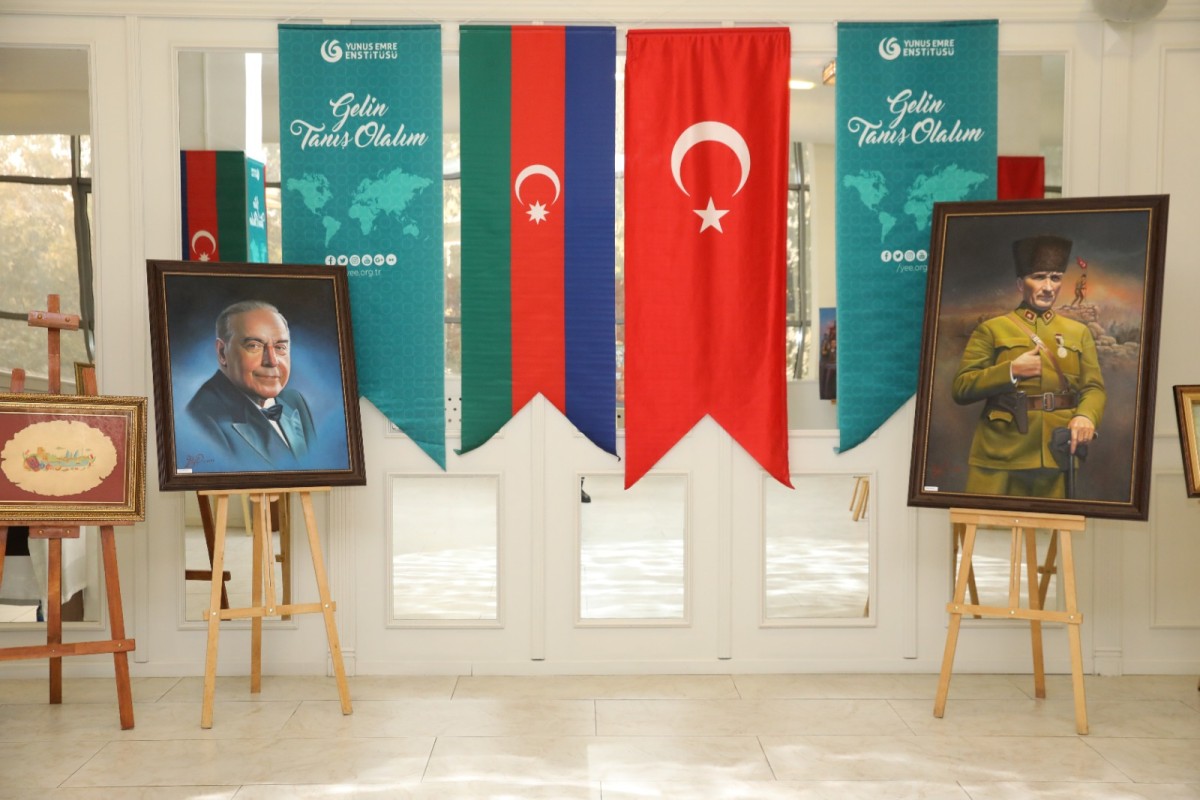 Bakıda “Çanaqqaladan Bakıya - Ortaq mədəniyyət” sərgisi açıldı - FOTOLAR
